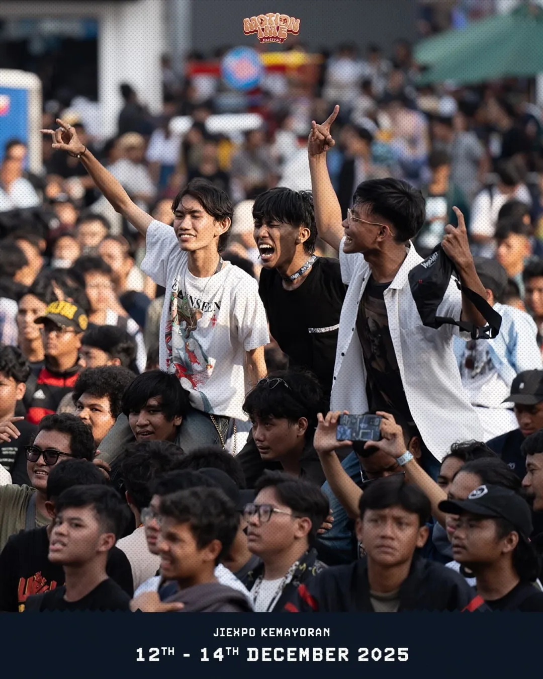 Sing along moment di MIF2024, Motionimers ini pada bebas lepas banget nih nyanyi sambil teriak-