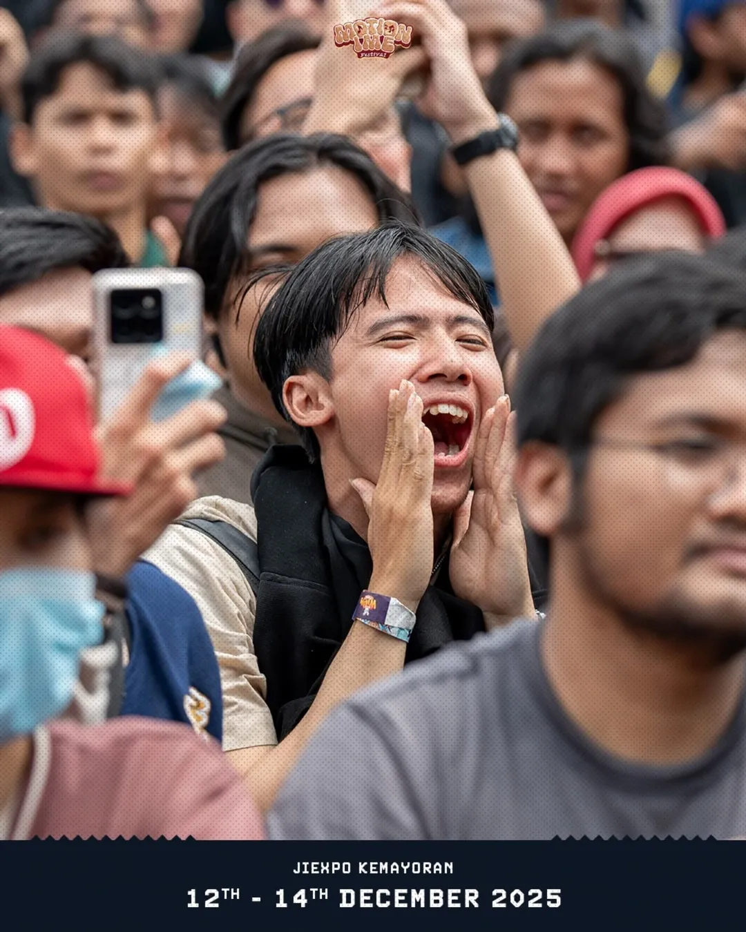 Sing along moment di MIF2024, Motionimers ini pada bebas lepas banget nih nyanyi sambil teriak- (1)